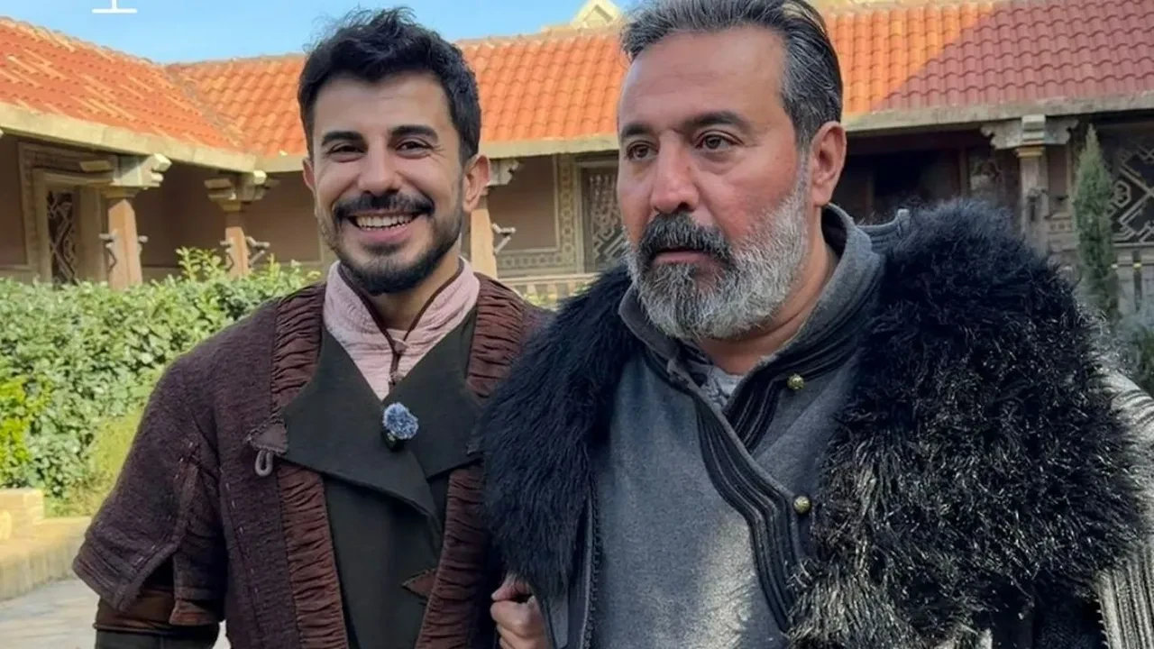 Mustafa Üstündağ ve Halil İbrahim Göker yıllar sonra aynı karede! 15 yıl sonra Kuruluş Orhan setinde