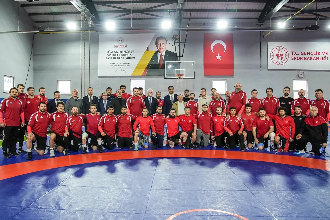 Rıza Kayaalp gözünü rekora dikti! Milli güreşçiden 2026 Avrupa Güreş Şampiyonası açıklaması