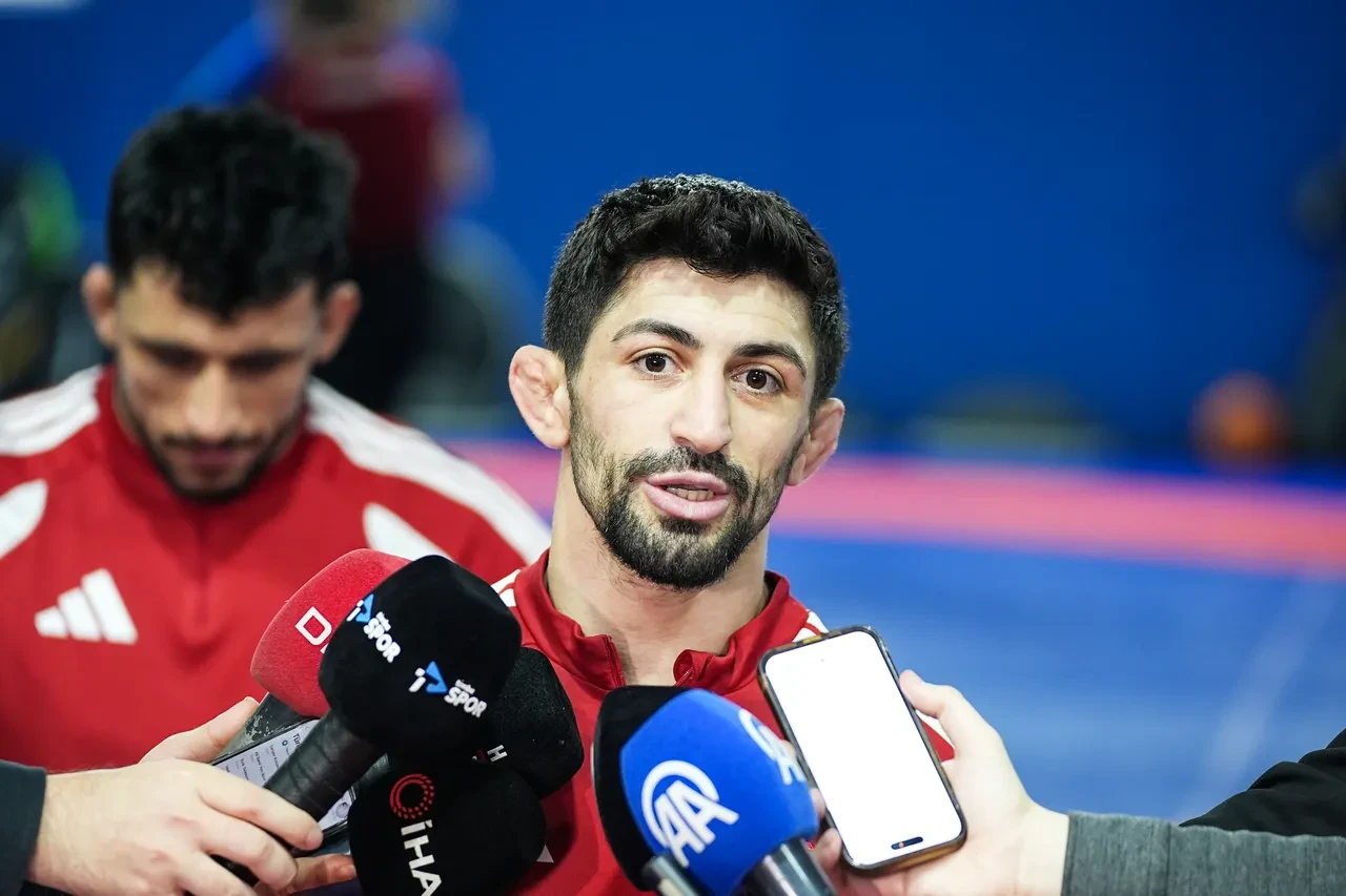 Rıza Kayaalp gözünü rekora dikti! Milli güreşçiden 2026 Avrupa Güreş Şampiyonası açıklaması
