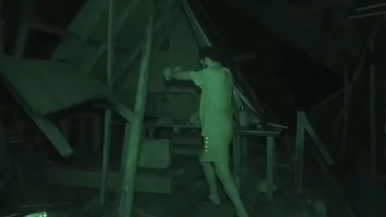 Survivor 2026 yarışmasında Bayhan’dan şaşırtan hareket! Kendi barakasını yıktı