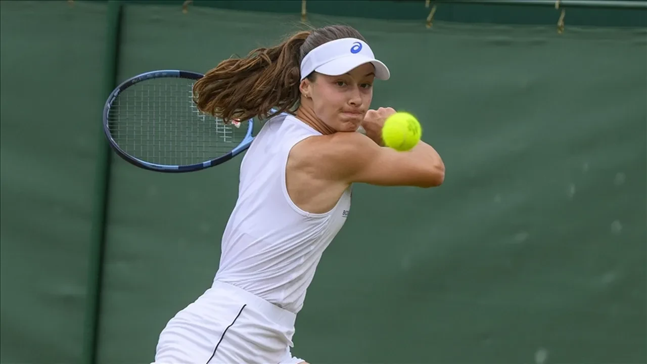 Zeynep Sönmez kariyerinde ilki başardı! Milli tenisçiden tarihi zafer