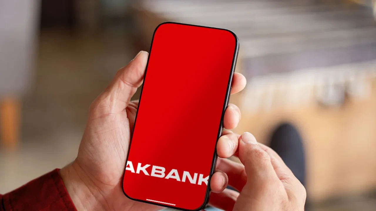Akbank çöktü mü, sorun mu var? 16 Nisan 2026 Akbank mobil neden açılmıyor, son dakika ne oldu?