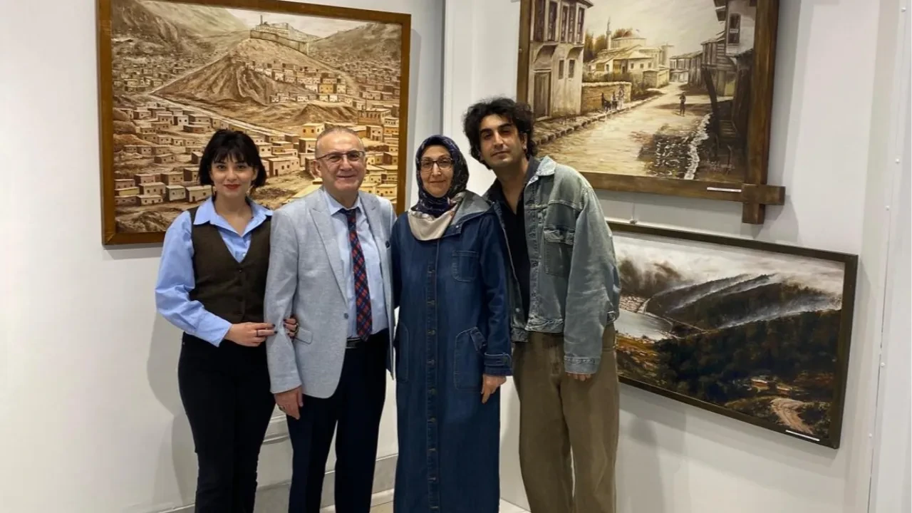  Anadolu’nun hikâyesi ve toprağın rengi bu sergide