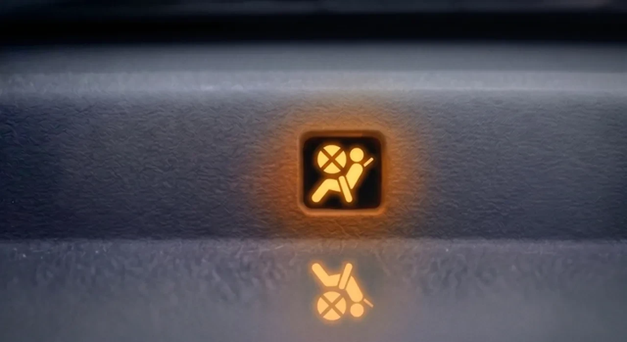 Hava Yastığı Devre Dışı Uyarısı