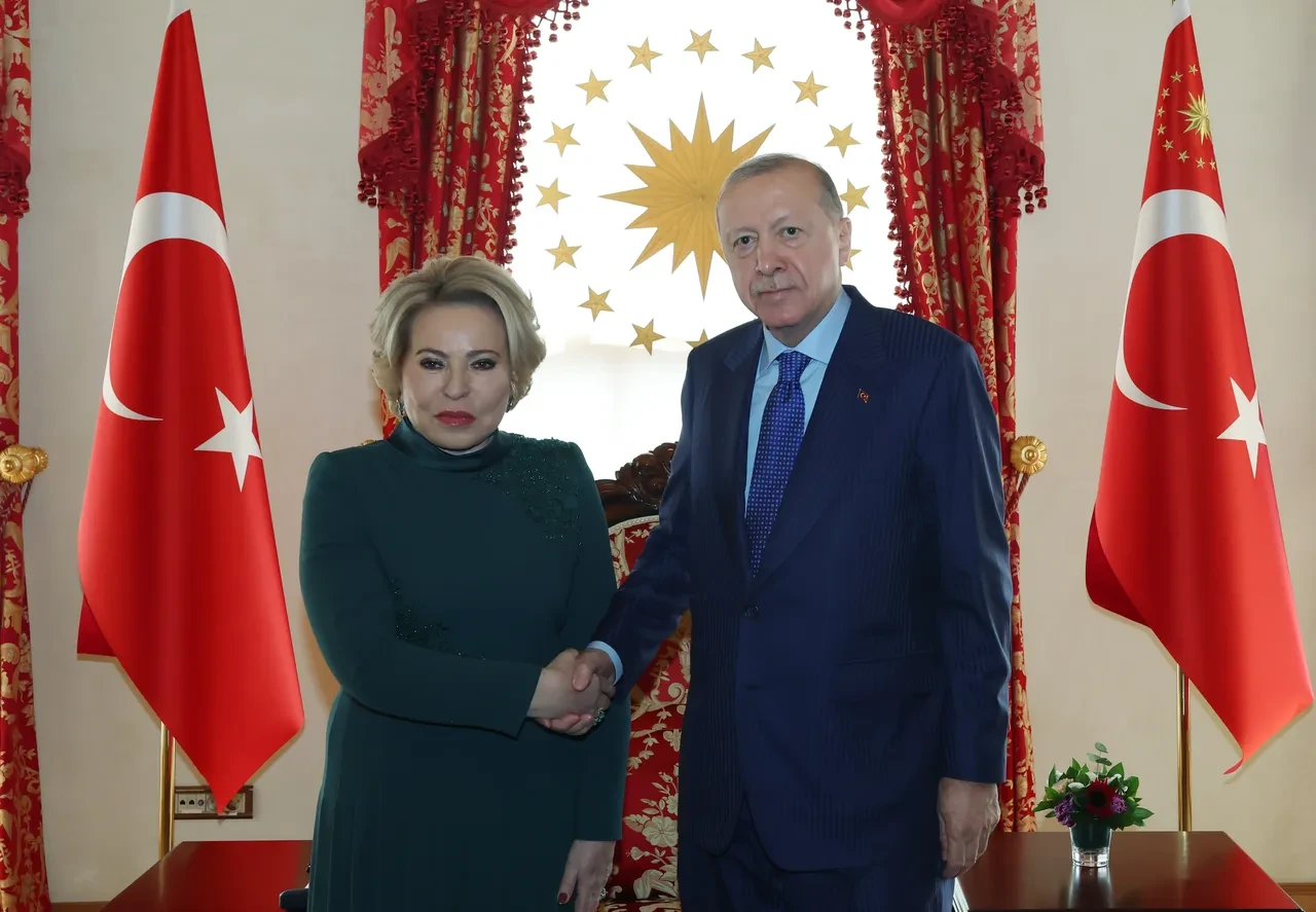 Cumhurbaşkanı Erdoğan'dan Dolmabahçe'de peş peşe kabuller