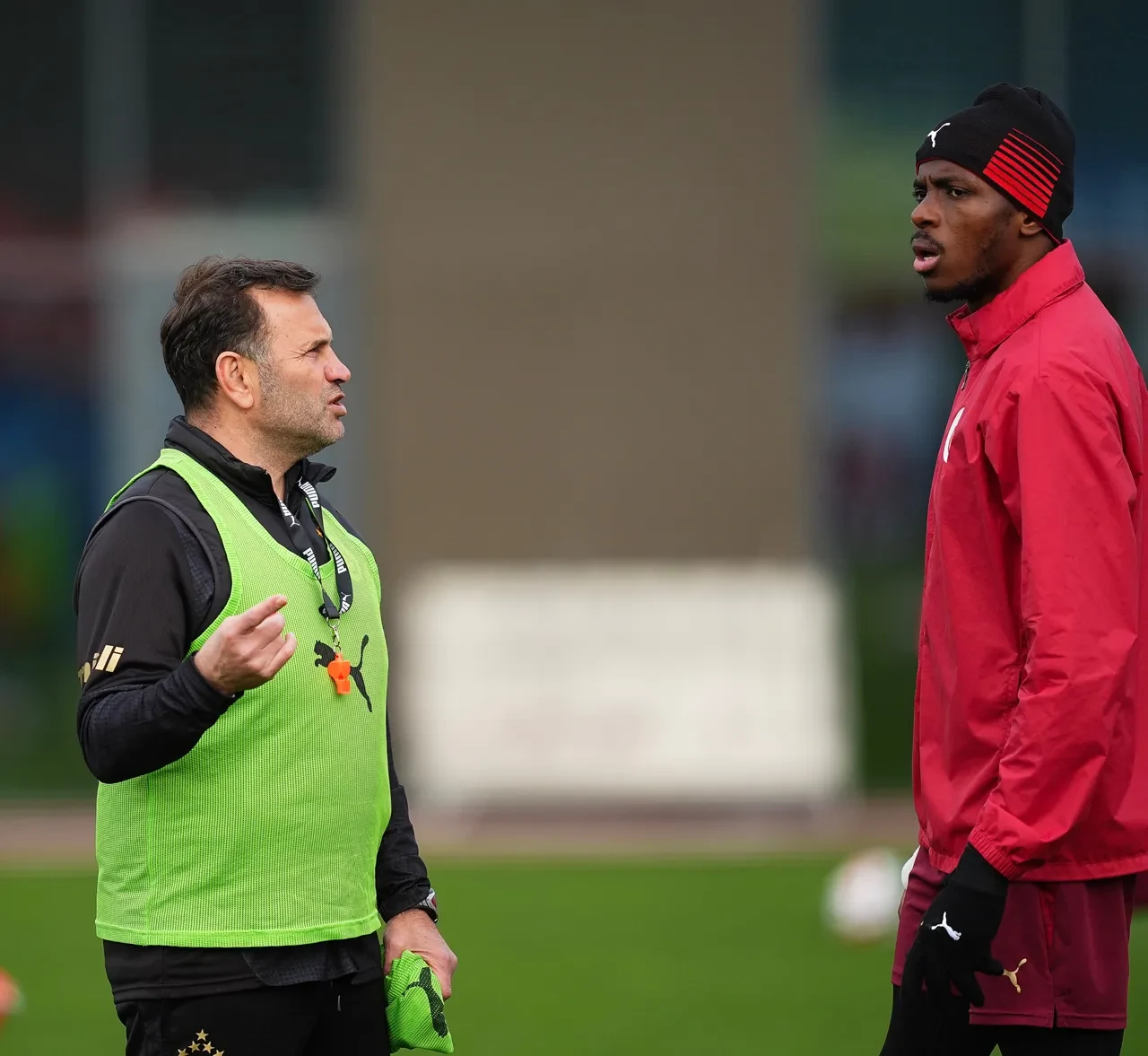 Galatasaray'da Osimhen bilmecesi: Gençlerbirliği maçında oynayacak mı? Dev derbi öncesi teknik heyetten kritik karar...