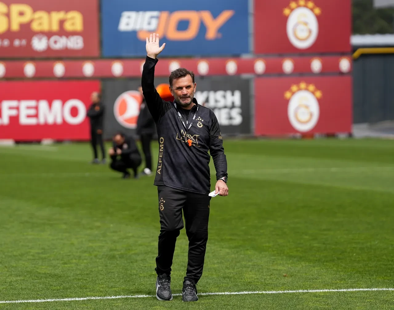 Okan Buruk'tan dikkat çeken Osimhen açıklaması: 'Mbappe, Harry Kane ve Osimhen...'