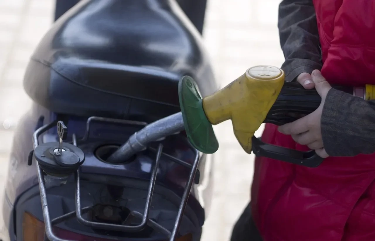 Benzine motorine indirim var mı? Hürmüz açılınca akaryakıta indirim beklentisi başladı