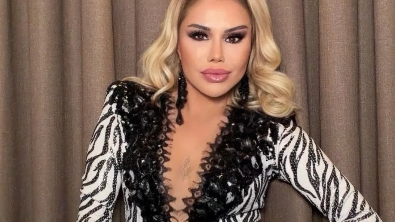 Ceylan’dan Ebru Gündeş paylaşımı gündem oldu! Filtre detayı dikkat çekti