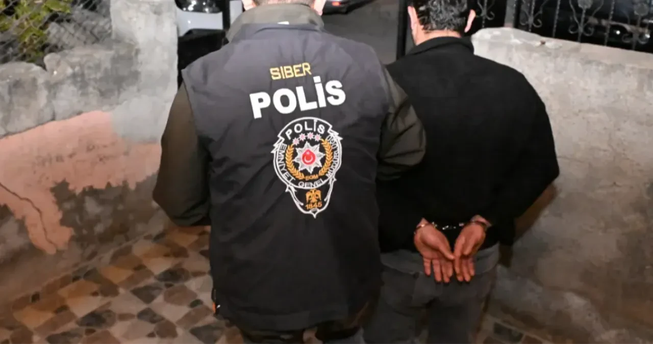 Denizli'de okul saldırısıyla ilgili paylaşım yapan 2 şüpheli gözaltında