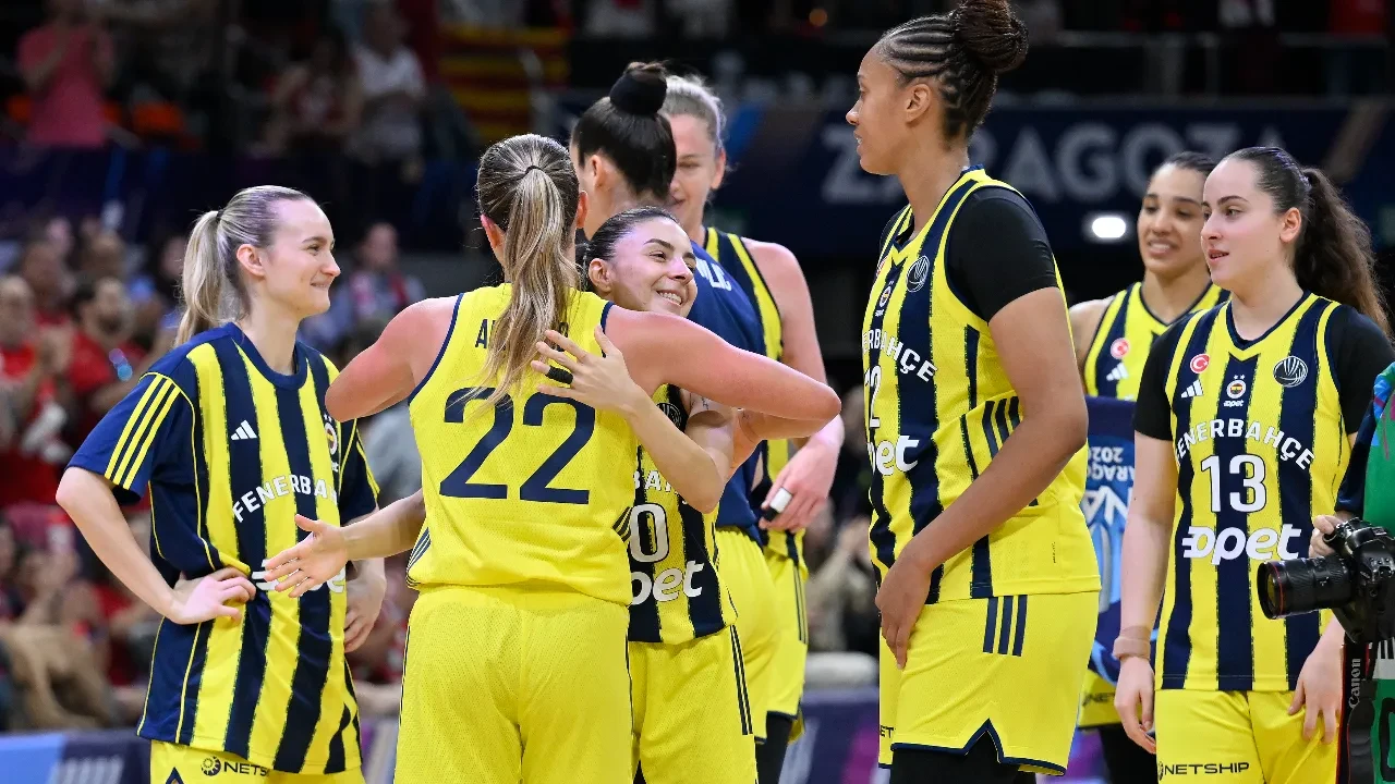 Fenerbahçe Opet, EuroLeague'de finale yükseldi! Sarı-lacivertliler, 7. kez adını finale yazdırdı