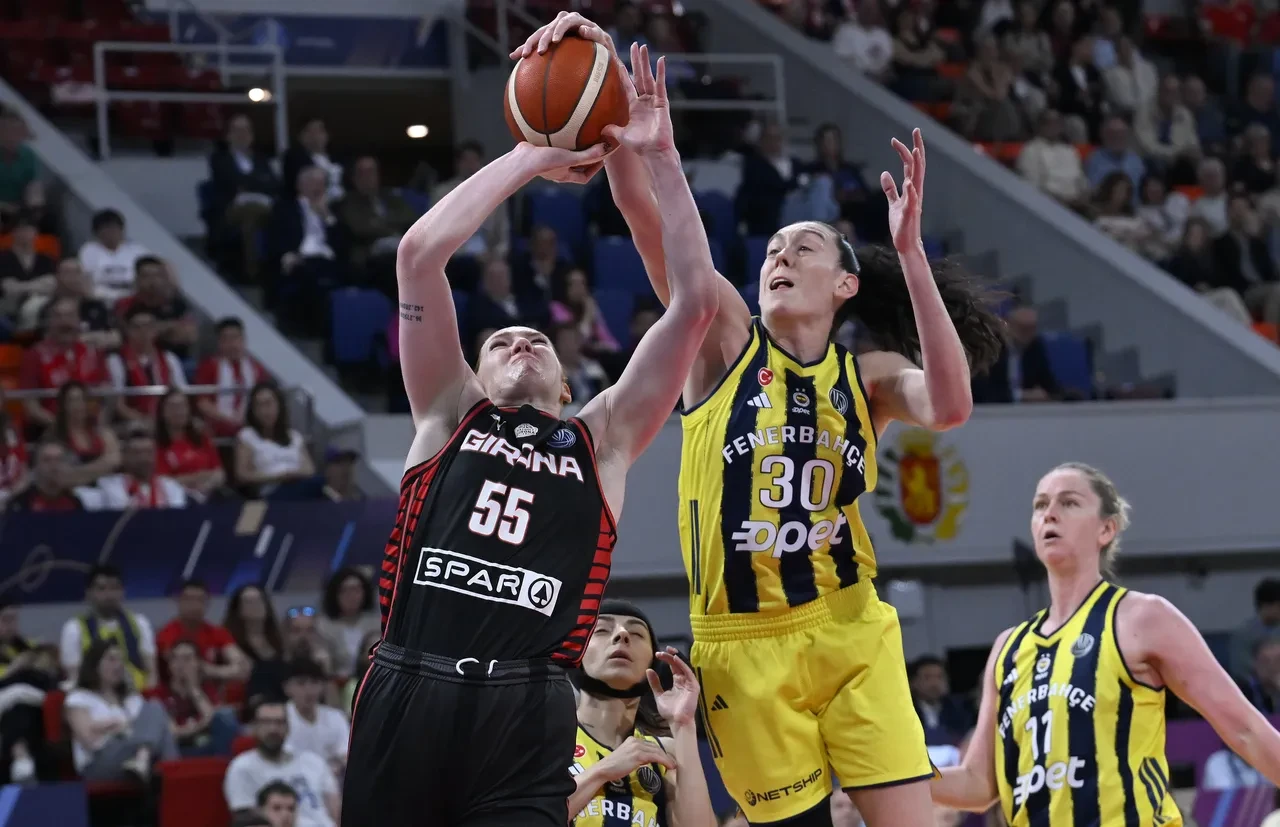 Fenerbahçe Opet, EuroLeague'de finale yükseldi! Sarı-lacivertliler, 7. kez adını finale yazdırdı