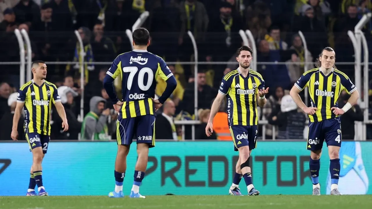 Fenerbahçe şampiyonluk yarışında yara aldı! Sarı-lacivertliler, Çaykur Rizespor ile 2-2 berabere kaldı