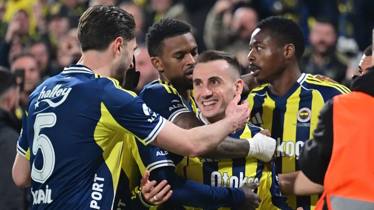 Fenerbahçe'de Talisca atmaya devam ediyor