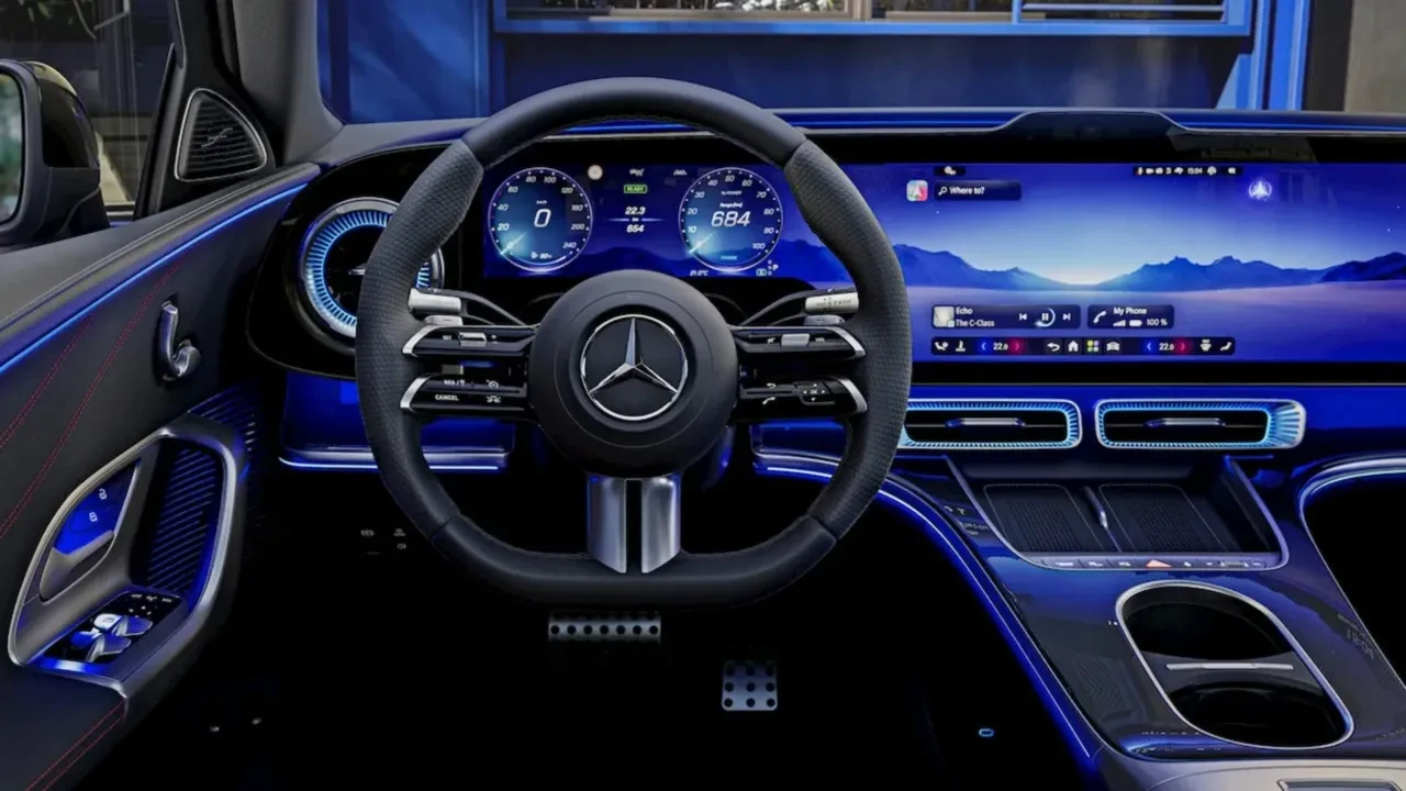 Mercedes, elektrikli C Serisi modelinin iç tasarımını paylaştı