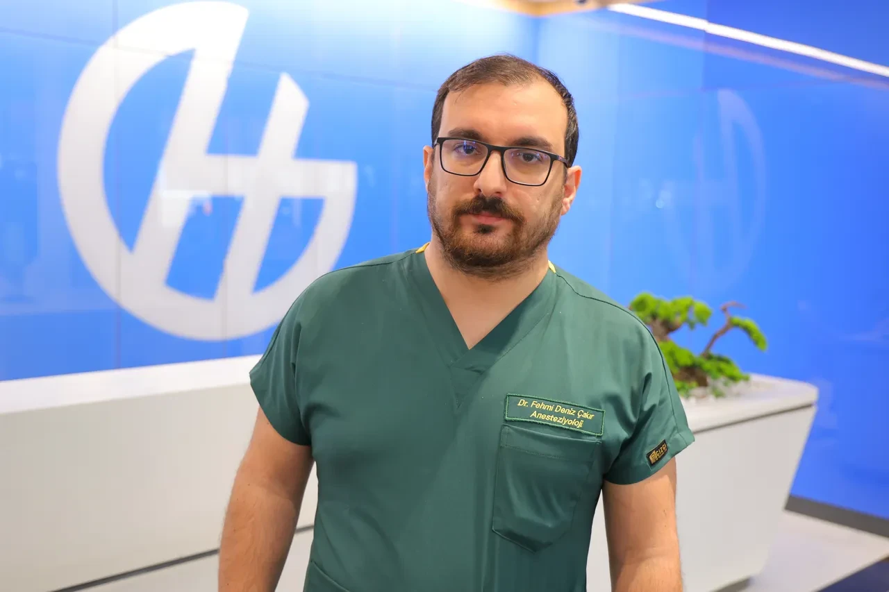 Öğrencilere siper olan Ayla öğretmen için zamanla yarıştılar: 6 kurşun, 1 saat kalp masajı