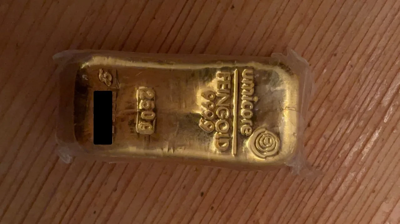 Sadece 800 TL'ye 250 gram külçe altın satın aldı! Satıcı ise alıcıdan daha şanslıydı