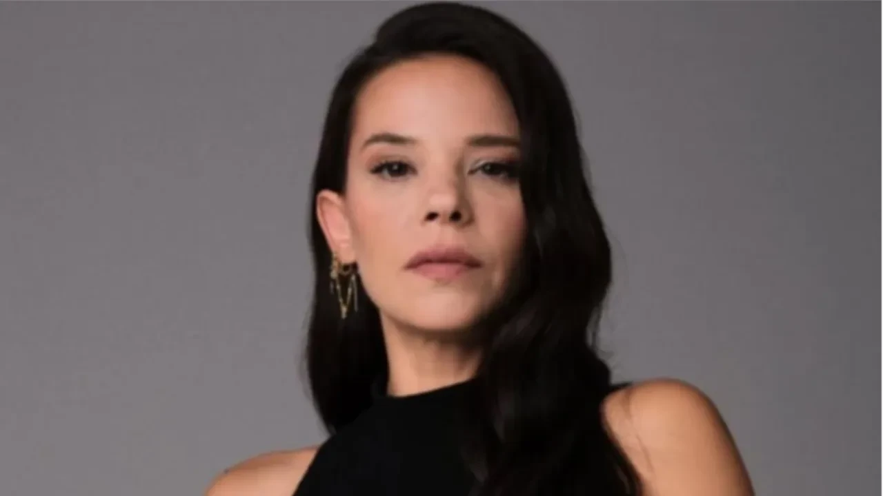 Selen Seyven'den dizi sektörüne gönderme