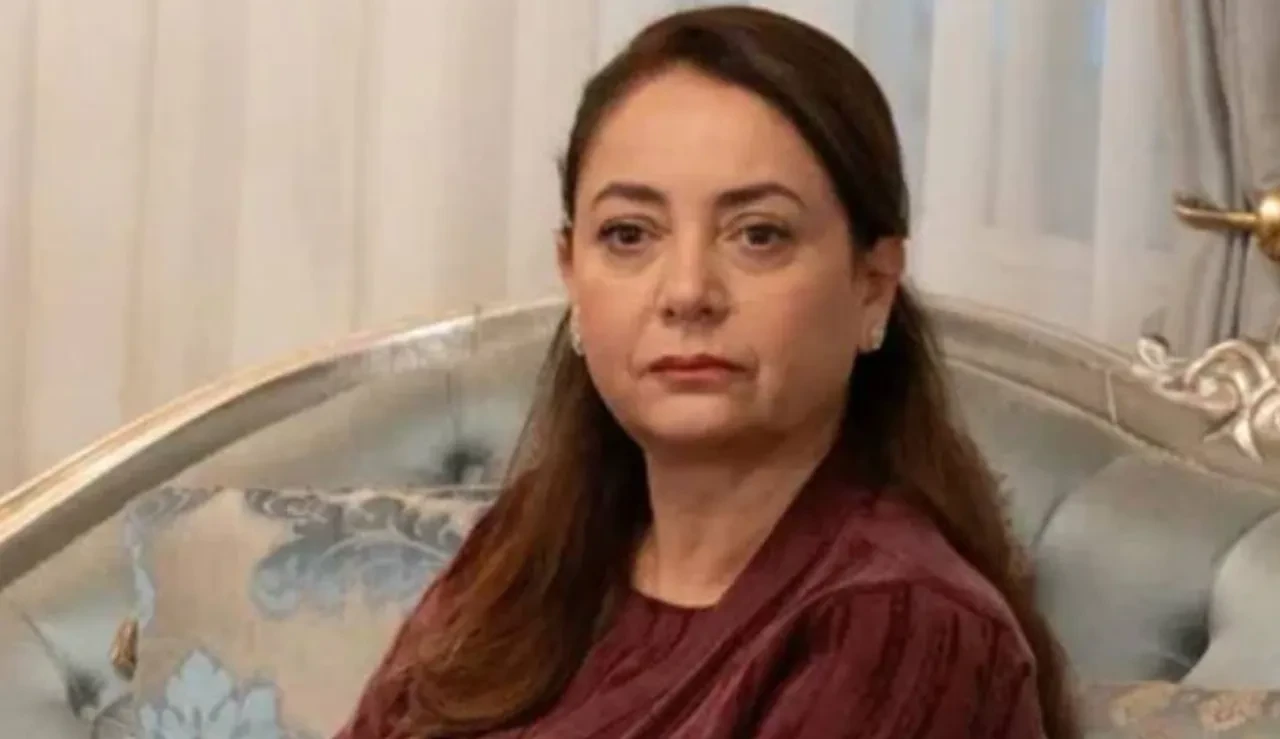 Sibel Taşçıoğlu, yeni dizisiyle el sıkıştı! Kızılcık Şerbeti'nin Pembe'si Sibel Taşçıoğlu, bomba bir karakterle ekranlara dönüyor!