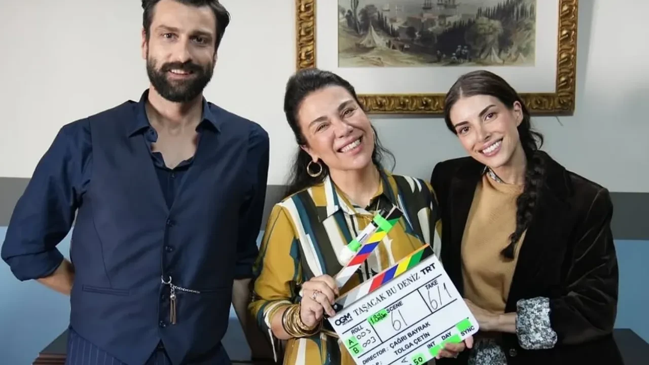 Taşacak Bu Deniz dizisinde yer alan Yeşim Ceren Bozoğlu'dan dikkat çeken açıklama! Şimdi ne yapacağız?