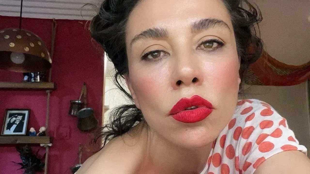 Taşacak Bu Deniz dizisinde yer alan Yeşim Ceren Bozoğlu'dan dikkat çeken açıklama! Şimdi ne yapacağız?