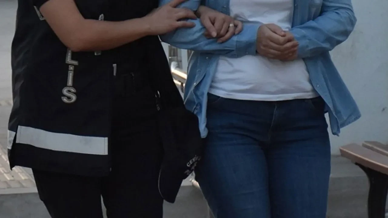 Türk bayrağına saldırı sosyal medyayı ayağa kaldırmıştı: 15 yaşındaki şüpheliye 'Milli değerler eğitimi' verilecek!