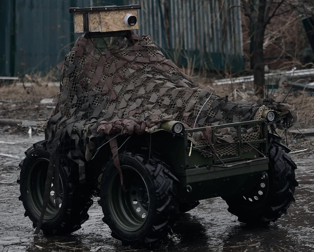 Ukrayna robotlarla Rus mevzisini ele geçirdiğini açıkladı