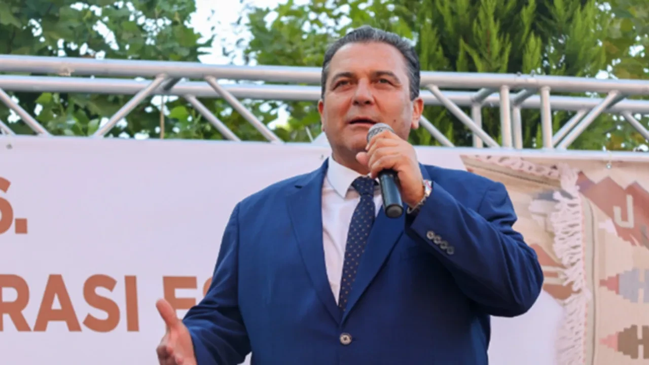 Uşak Eşme Belediyesi'ne operasyon! Yılmaz Tozan gözaltına alındı