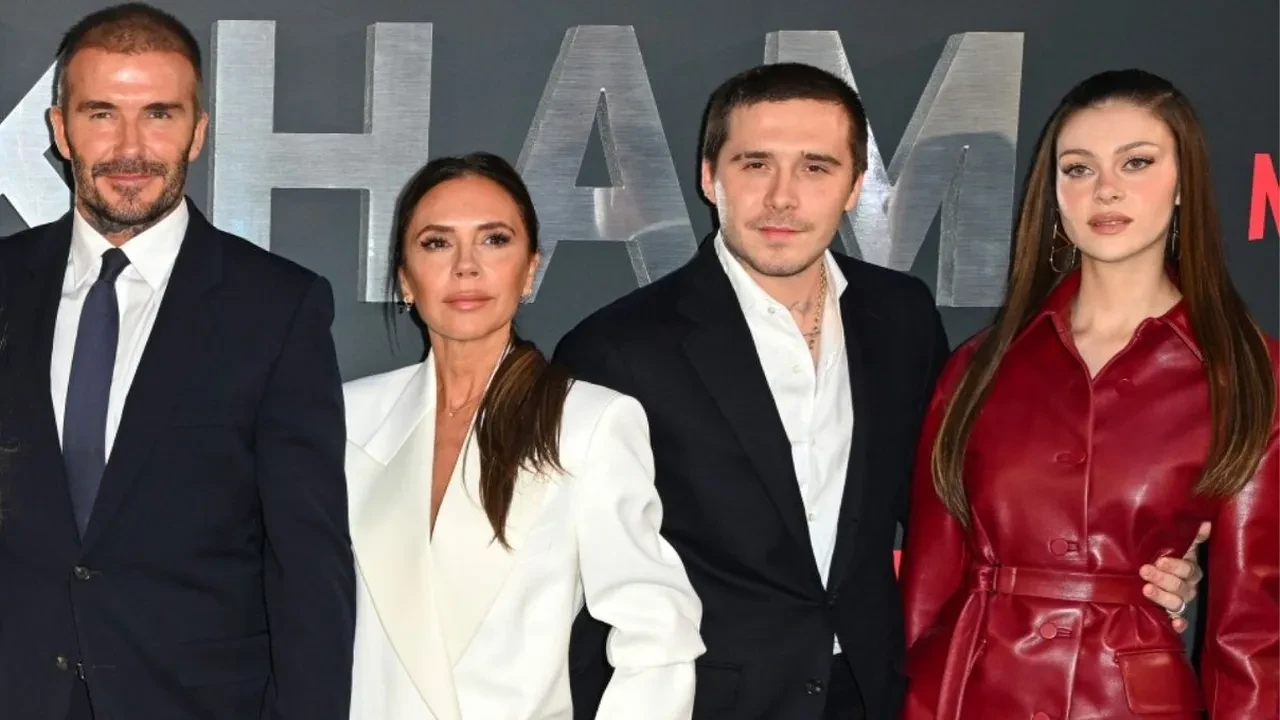 Victoria Beckham oğlu Brooklyn Beckham’la yaşadığı aile içi gerilime dair ilk kez konuştu! “Tüm yapmaya çalıştığımız”