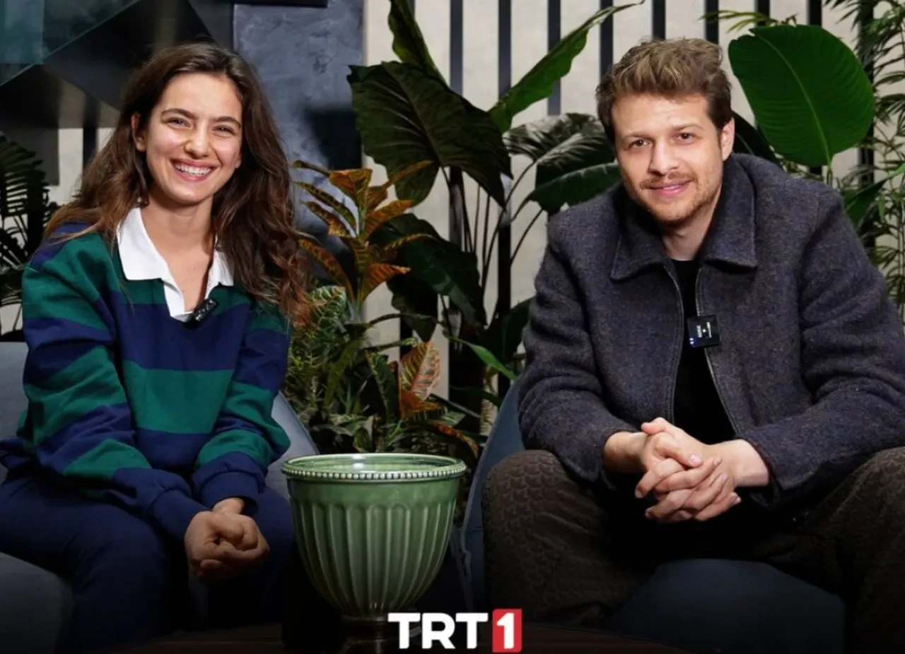 Yeni bölümü iptal edildi: Taşacak Bu Deniz dizisi oyuncuları Ava Yaman ile Burak Yörük'ten paylaşımlar arda arda geldi