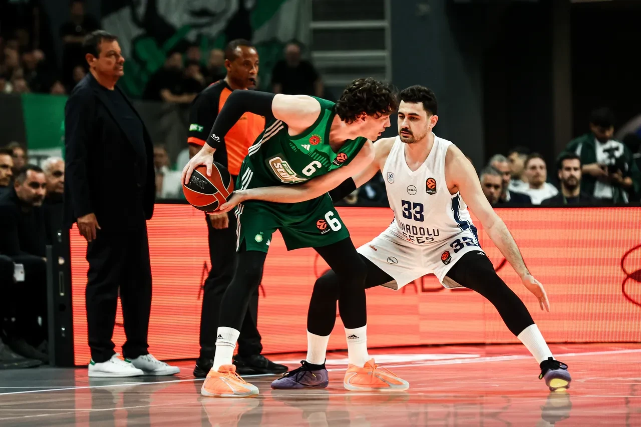 Anadolu Efes, deplasmanda kaybetti! Lacivert-beyazlılar, Panathinaikos'a yenildi