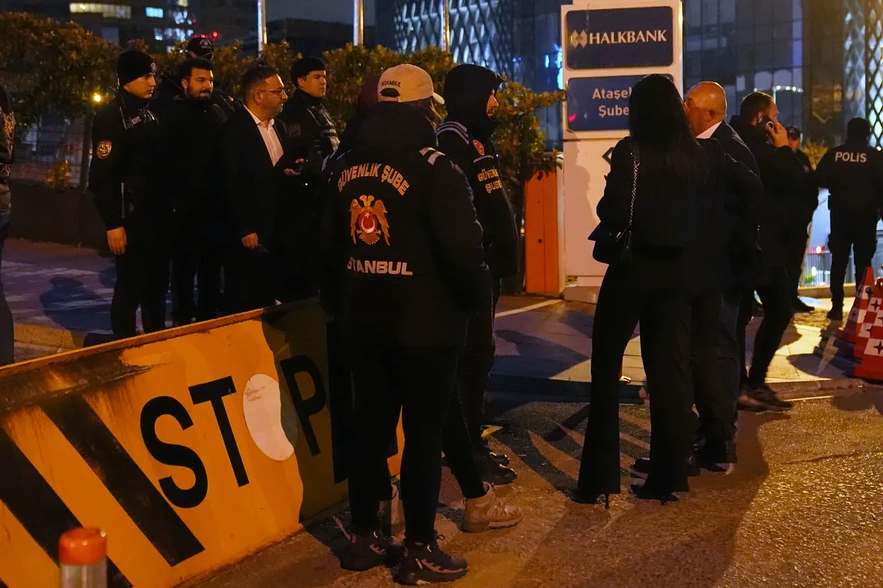 Ataşehir Belediyesi'ne yolsuzluk operasyonu: Onursal Adıgüzel gözaltına alındı