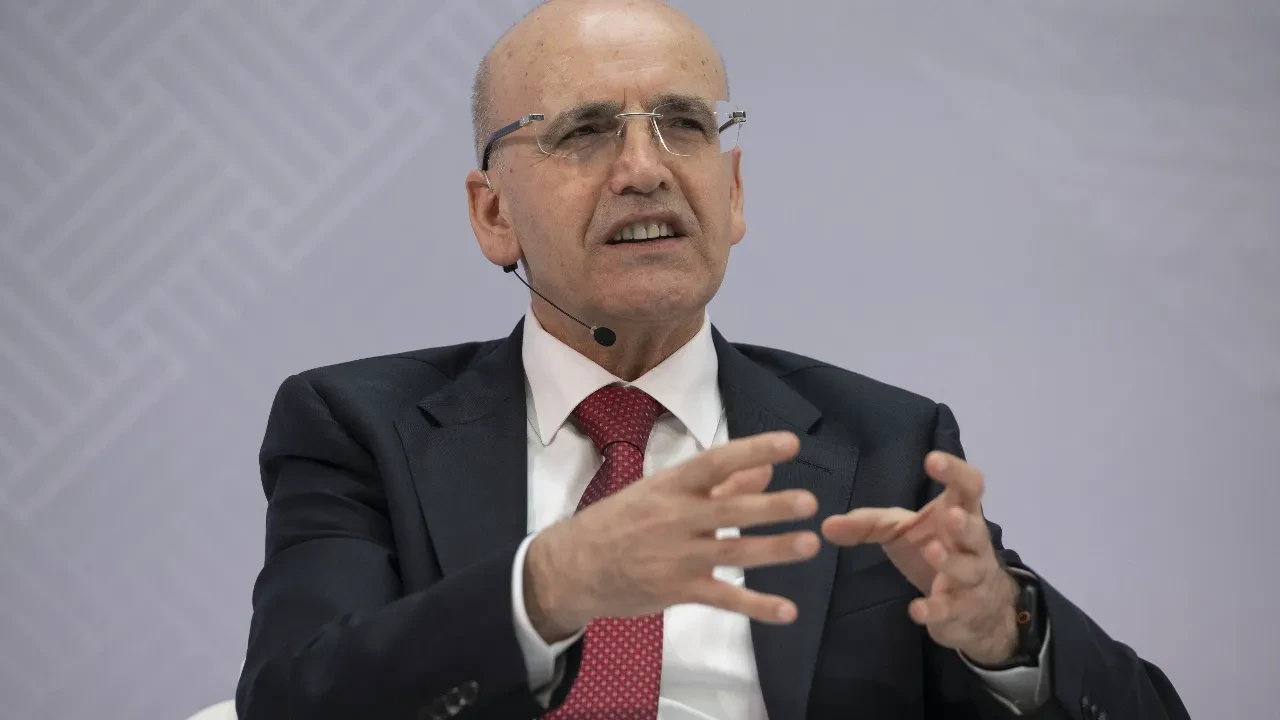 Bakan Şimşek Türkiye’nin yeni ekonomi stratejisini açıkladı: Koridorlar, enerji ve dijital dönüşüm!