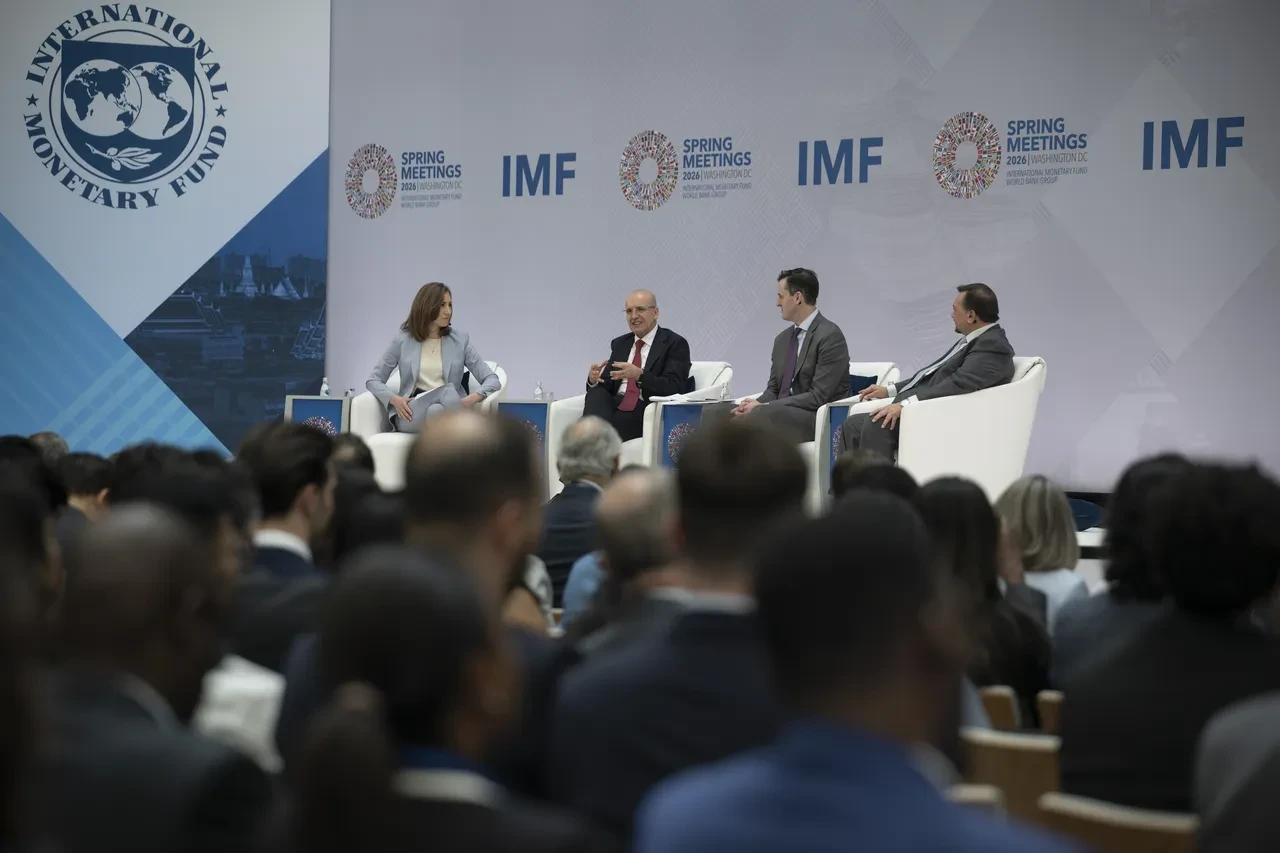 Bakan Şimşek Türkiye’nin yeni ekonomi stratejisini açıkladı: Koridorlar, enerji ve dijital dönüşüm!