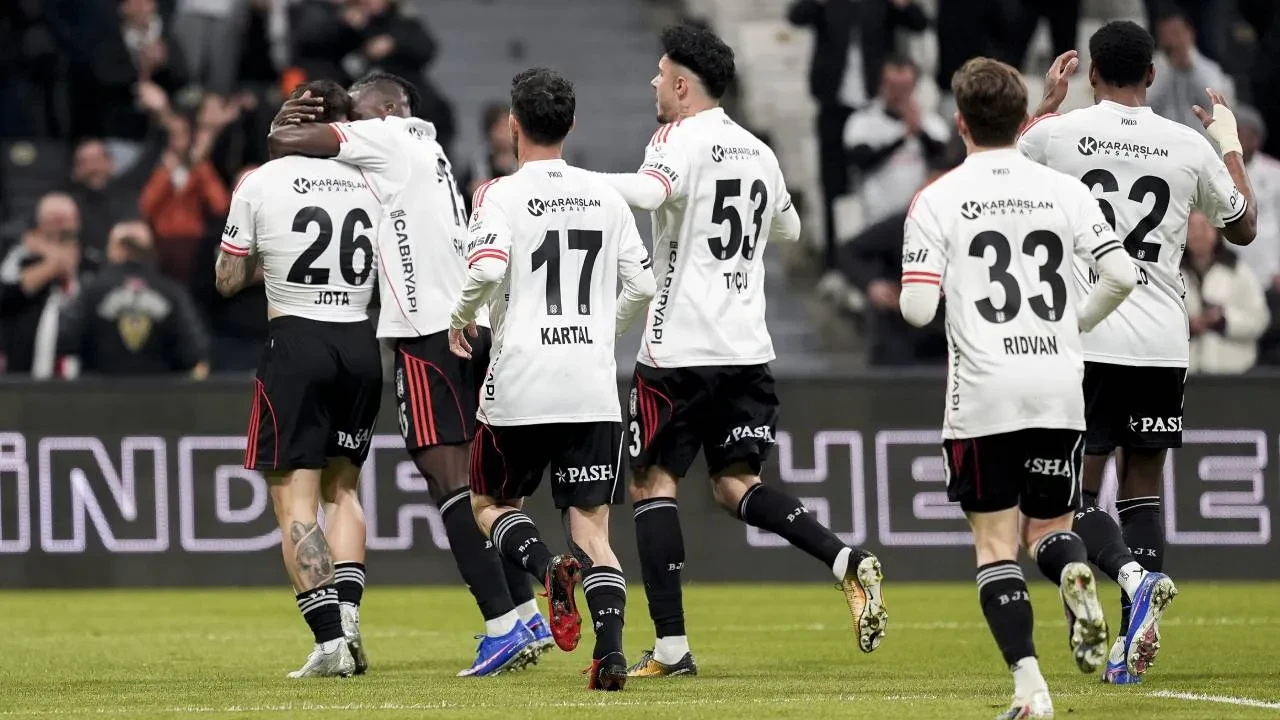 Beşiktaş'ın Samsunspor maçı kadrosu belli oldu! 3 isim kadroya alınmadı