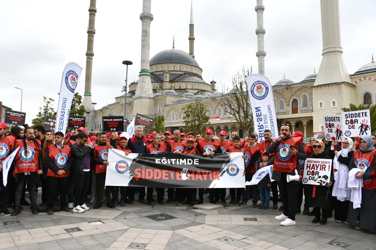 Eğitimcilerden şiddete karşı ortak ses: 'Bu bir milli güvenlik meselesidir'