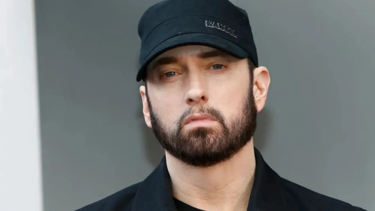 Eminem ikinci kez dede oldu! Ünlü rapçi kızı Alaina Marie Scott bebeğini dünyaya getirdi! 