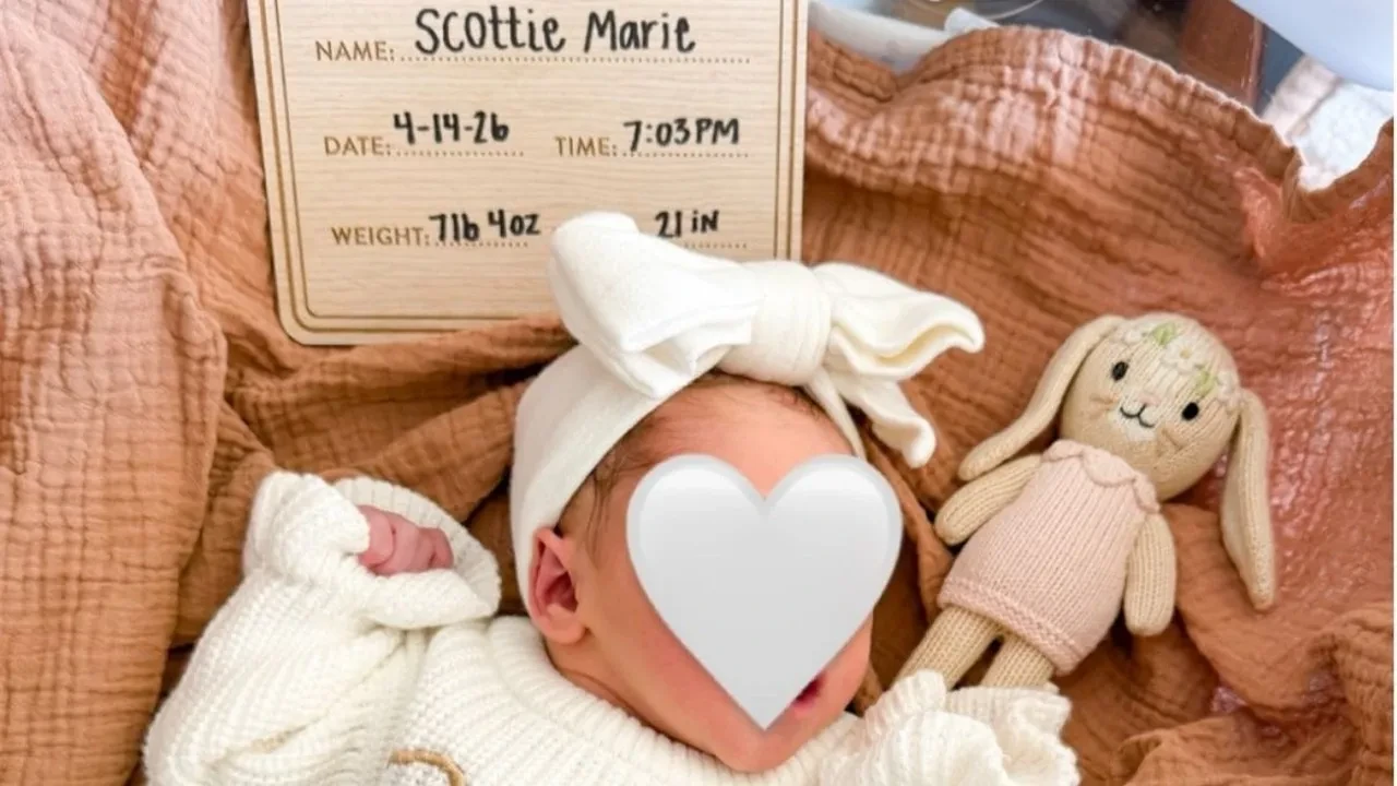 Eminem ikinci kez dede oldu! Ünlü rapçi kızı Alaina Marie Scott bebeğini dünyaya getirdi! 