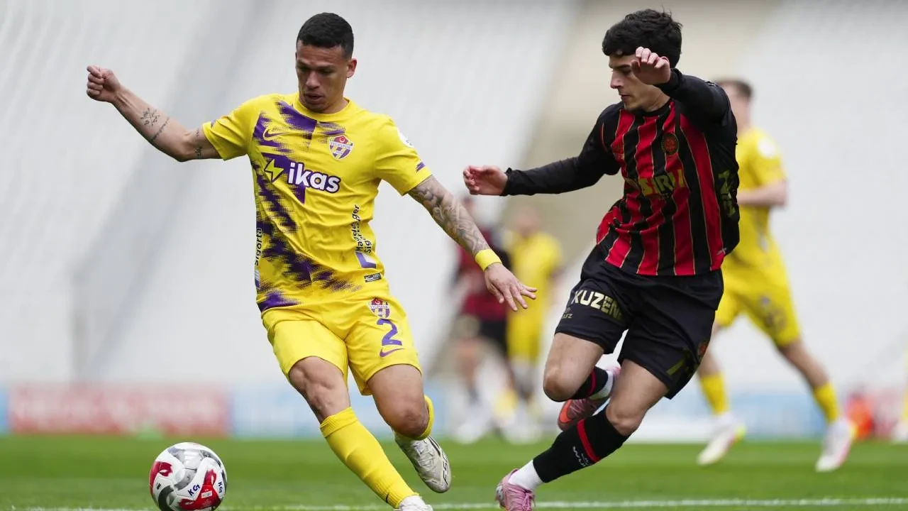 Eyüpspor'dan altın değerinde 3 puan! Fatih Karagümrük'ü 2-1'lik skorla geçtiler