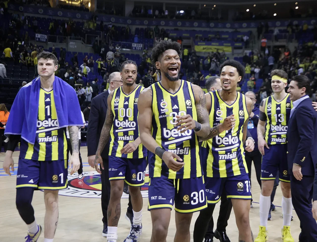Fenerbahçe Beko'nun rakibi belli oldu! Sarı-lacivertliler, play-off'ta Zalgiris ile karşılaşacak