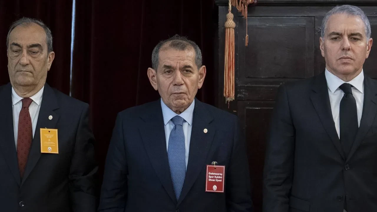 Galatasaray Başkanı Dursun Özbek'ten şampiyonluk sözleri! Sarı-kırmızılı camiaya çağrıda bulundu