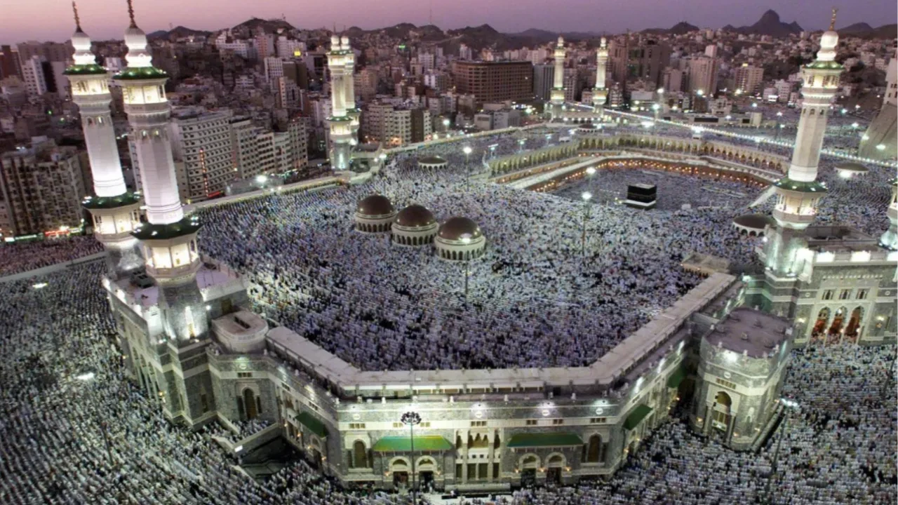 Hac vizesi olmayanlar kutsal topraklardan sınır dışı edilecek! 1,2 milyon TL'lik dev ceza kesilecek