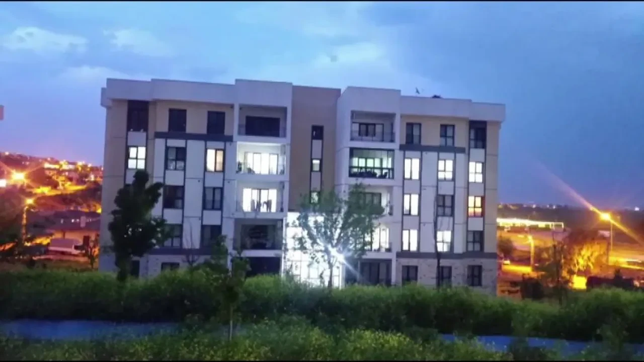 Hatay'da genç kız polis babasının silahıyla canına kıydı