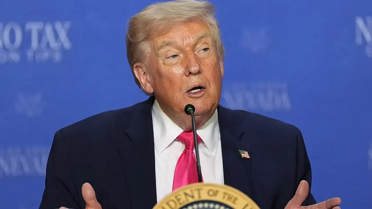 İran'ın Hürmüz Boğazı'nı kapatması sonrası Trump'tan şaşırtan açıklama