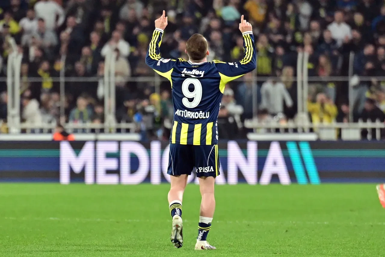 Kerem Aktürkoğlu hakeme tepkili: Skandal bir karar!