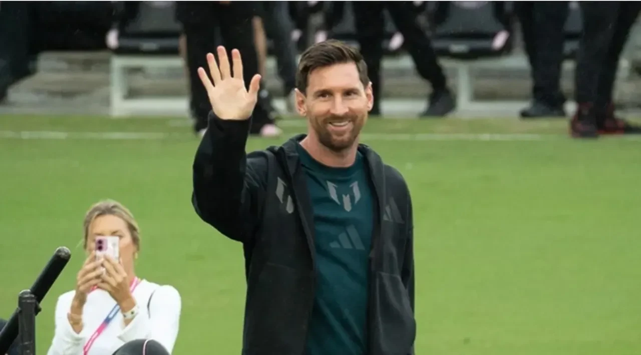 Messi'nin eşi Antonela Roccuzzo'nun kolyesi servet değerinde 