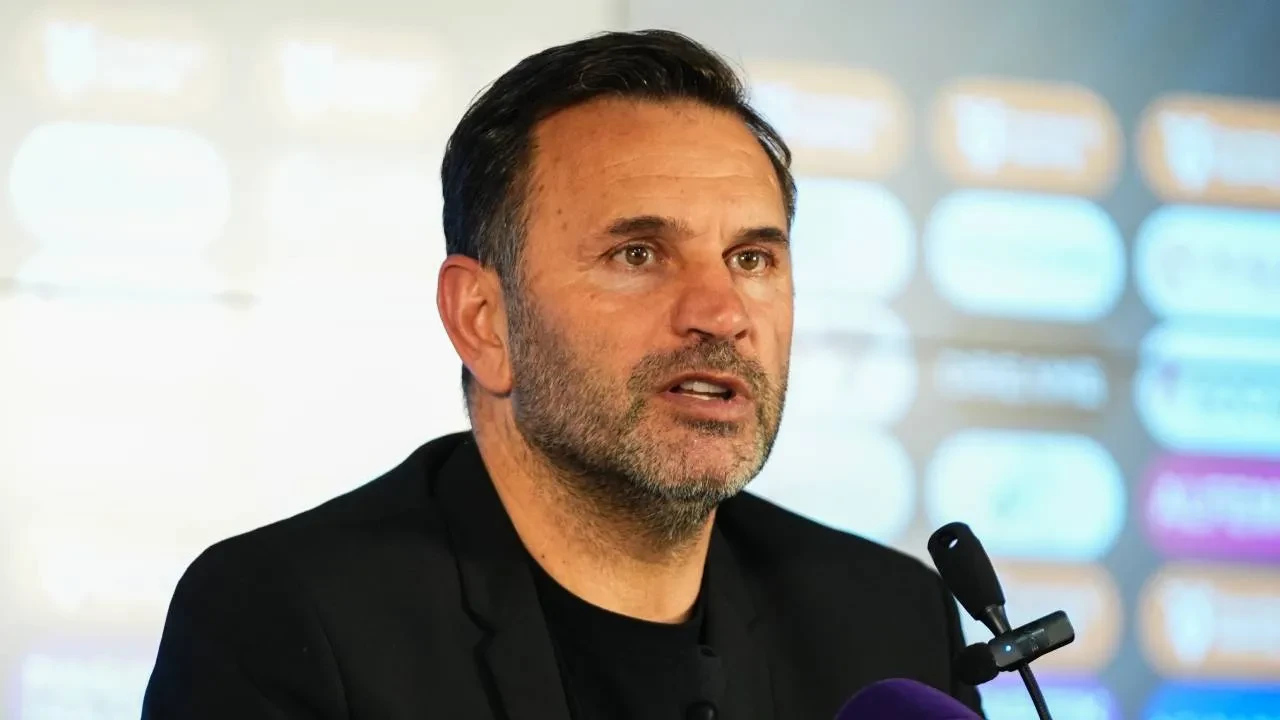 Okan Buruk'tan hakemle ilgili sert eleştiri! "Enteresan şeyler oluyor"