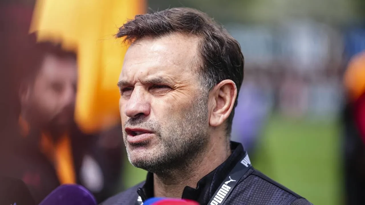 Okan Buruk'tan Osimhen'in kadroda olmamasıyla ilgili açıklama! Fenerbahçe maçını işaret etti