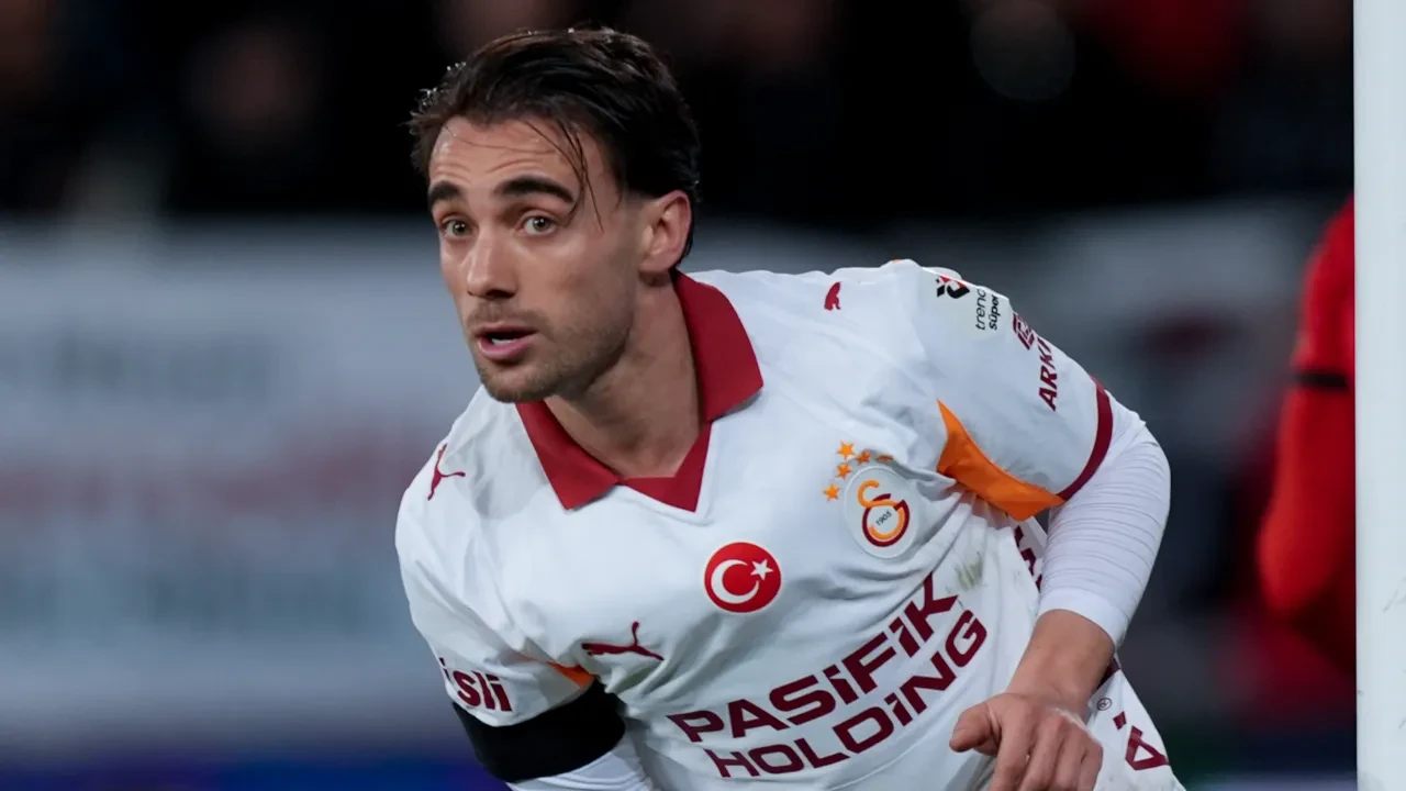 Yunus Akgün, Fenerbahçe derbisiyle ilgili mesaj verdi! 