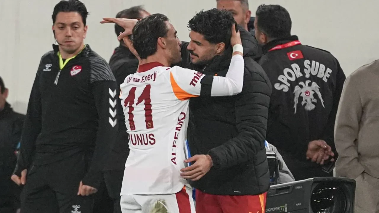 Yunus Akgün, Fenerbahçe derbisiyle ilgili mesaj verdi! "Rakibimizin puan kaybetmesiyle..."